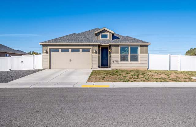 3 bed 2 bath Home for Rent-Quincy