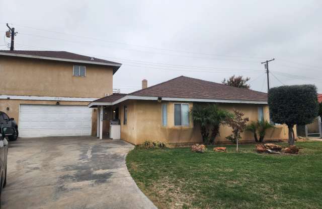 Photo of 678 West Henderson Avenue - 1