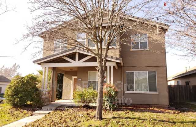 3331 Paseo Nuevo St