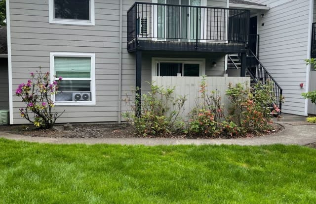 5476 SW Alger Avenue #C10, - 5476 Southwest Alger Avenue, Beaverton, OR 97005