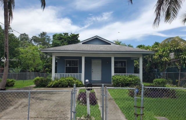 845 NW 12th St - 845 NW 12th St, Miami, FL 33136