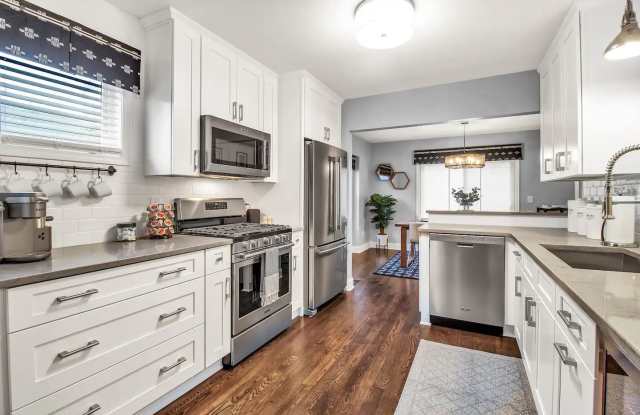 Photo of 351 Connecticut Street