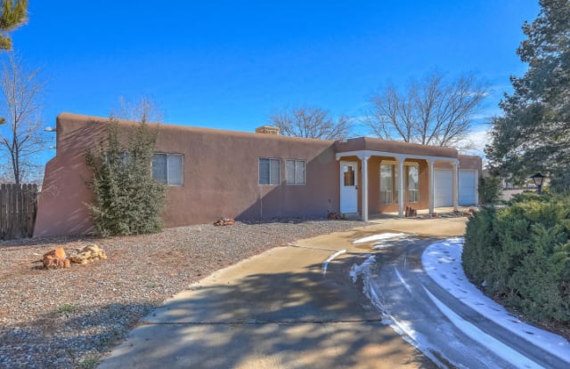 4611 Los Reyes Road SE - 4611 Los Reyes Road Southeast, Rio Rancho, NM 87124