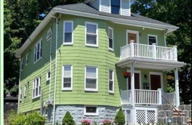 Photo of 11 Tampa Street unit: 2