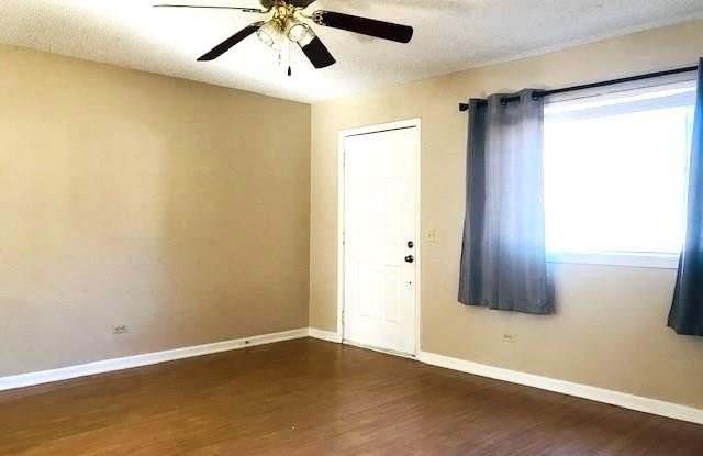 1032 W Florence Street