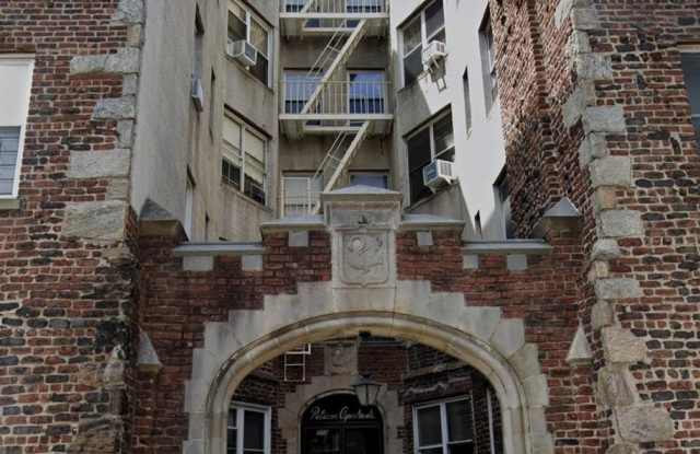 305 6th Avenue unit: 2A