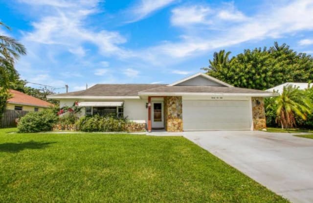 2550 SE Perugia St - 2550 Southeast Perugia Avenue, Port St. Lucie, FL 34952