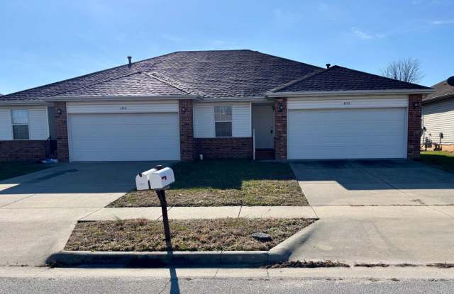 2BR, 2BA, 2 Car Garage Duplex