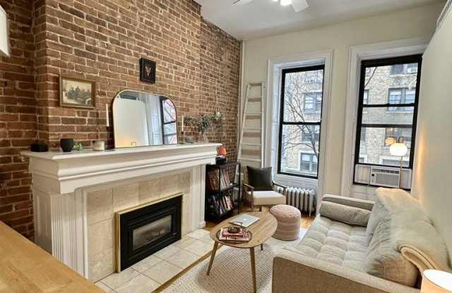 Photo of 73 West 68th Street