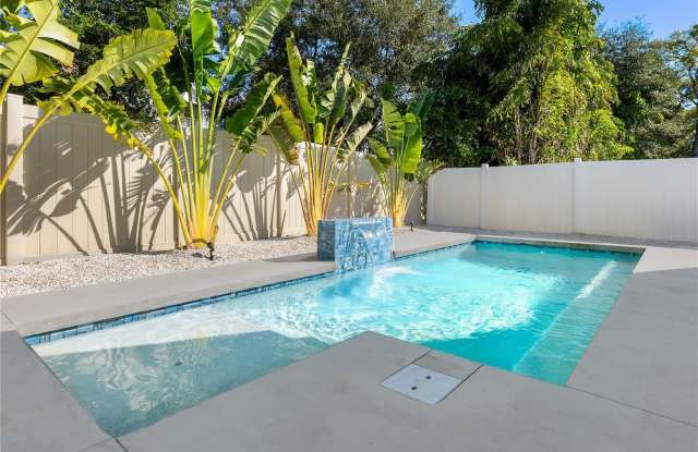 1909 HIGH POINT DRIVE