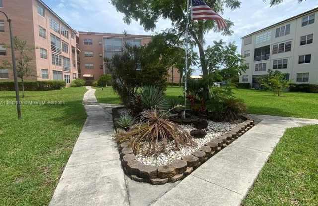 Photo of 2841 Somerset Dr