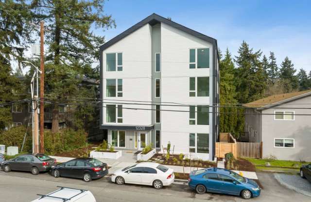Photo of 12328 33rd Avenue