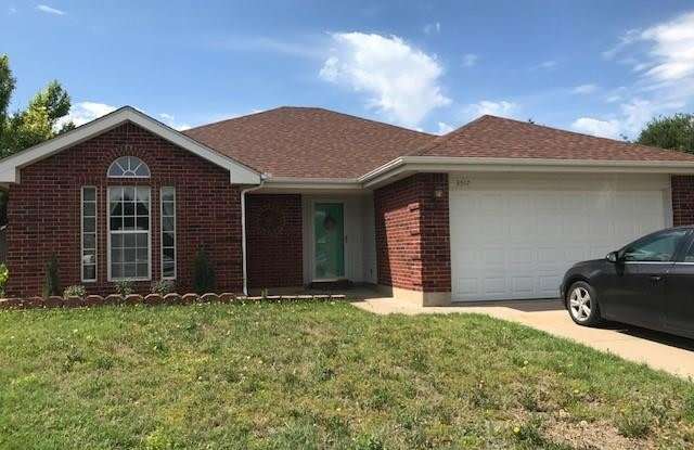 3517 Mistletoe Court