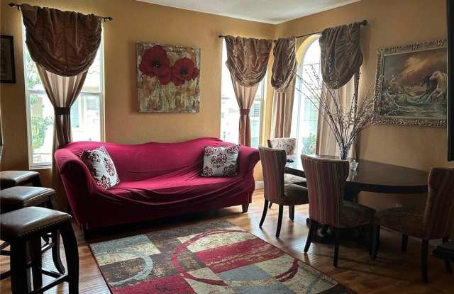 1020 S San Marino Way