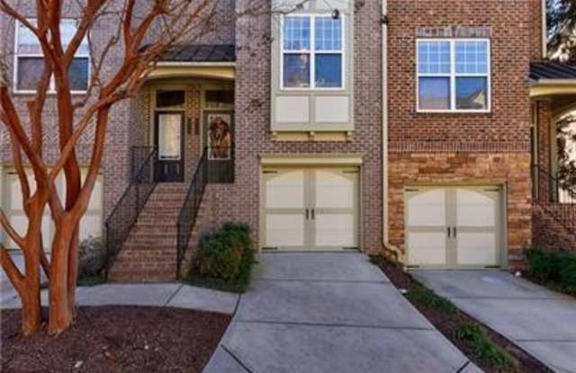 2022 Cobblestone Circle - 2022 Cobblestone Circle Northeast, Brookhaven, GA 30319