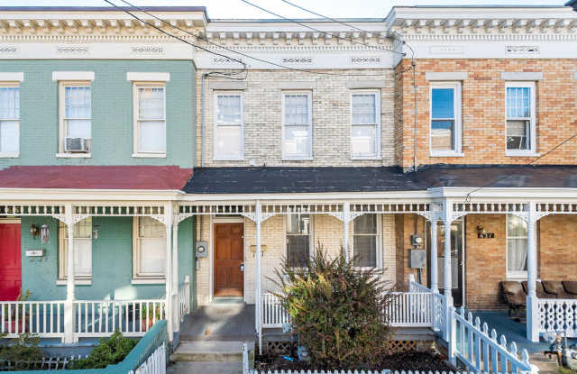 Photo of 623 St. James Street - 3 Bed, 2.5 Bath Townhome In Historic Jackson Ward (Minutes from VCU)!