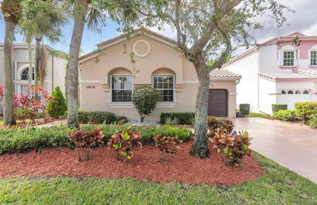 10650 NW 48th St
