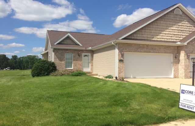 2107 Mount Vernon - 2107 Mount Vernon Drive, Pekin, IL 61554