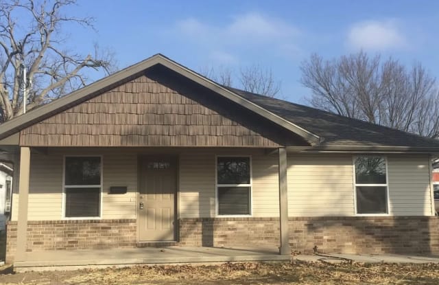 1629 W. Hovey - 1629 West Hovey Street, Springfield, MO 65802