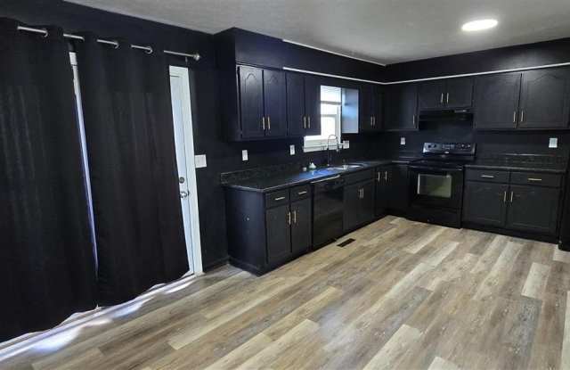 408 Wagon Wheel Trail