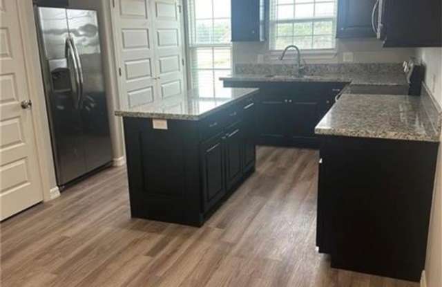 3900 E Richardson Rd