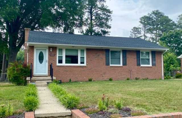 9709 Drexel Ln
