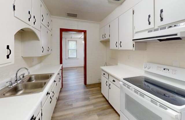 300 4th Street Northeast