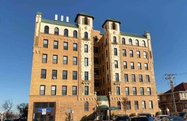310 Riverside Boulevard