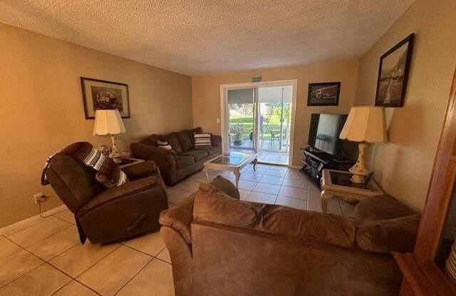 2615 NE 3rd 1120 Court