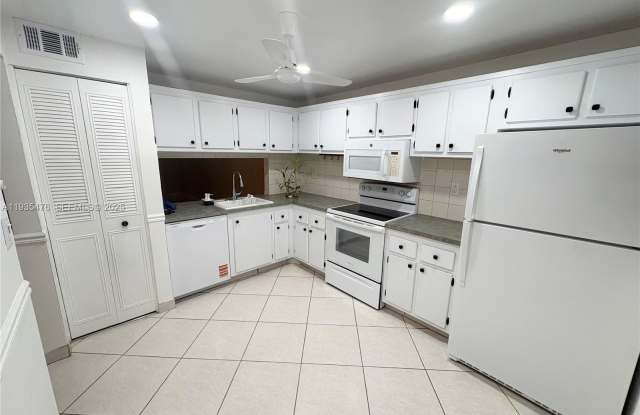 Photo of 8826 W Mcnab Rd