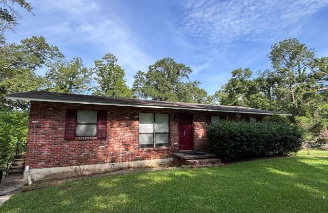 Photo of 4 BR house Smart Rd area