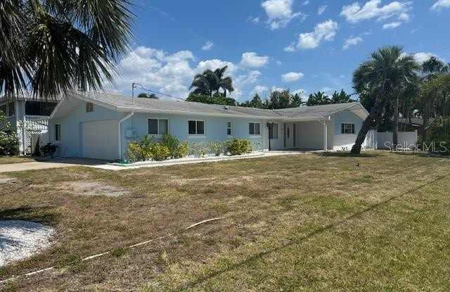 1305 GULF BOULEVARD