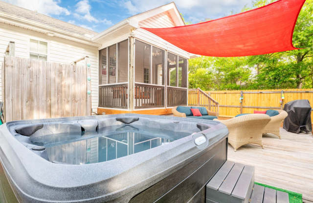Photo of HOT TUB ANYONE? THIS OFF-SEASON RENTAL IS AVAILABLE FOR A LIMITED TIME