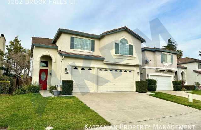 5562 Brook Falls Ct
