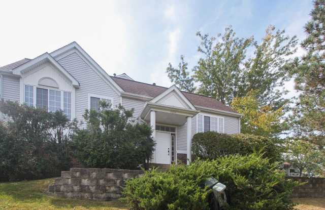 Photo of 2352 Dawson Lane