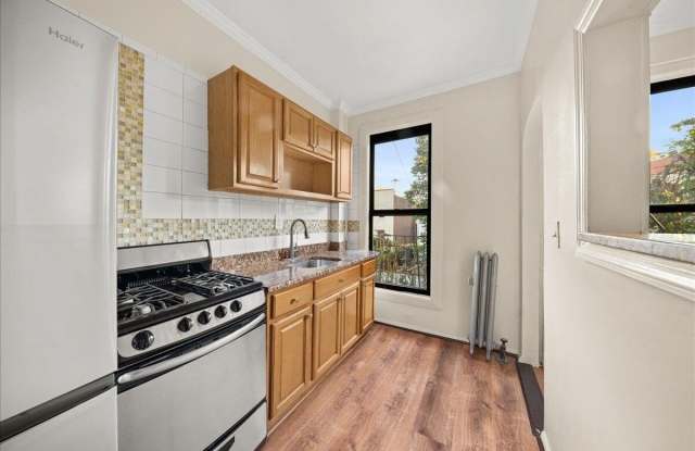 48 PULASKI Street unit: 2