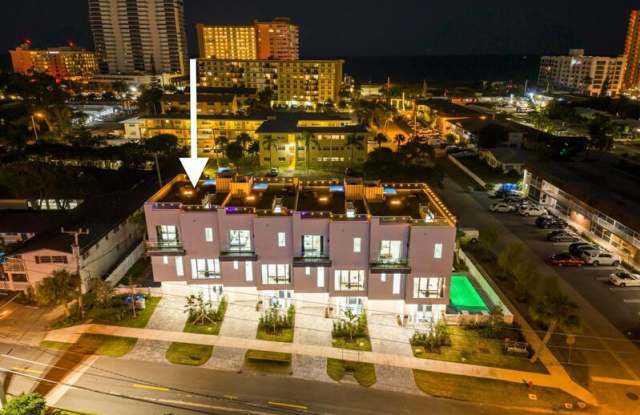 1006 N Riverside Drive