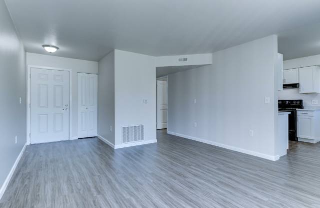 Meadowood Apartments