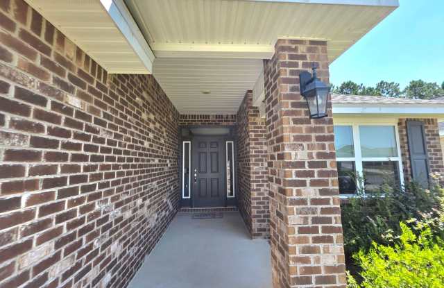 Spacious 4BR Home Near Navy Federal  UWF – Modern Comfort Meets Convenience