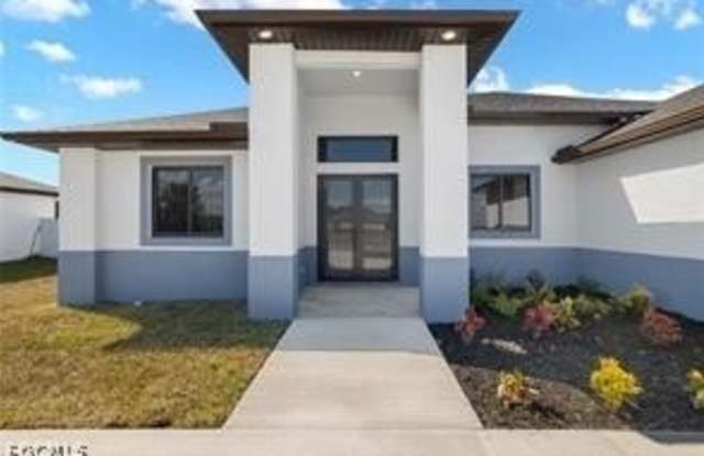 2728 Diplomat Parkway W