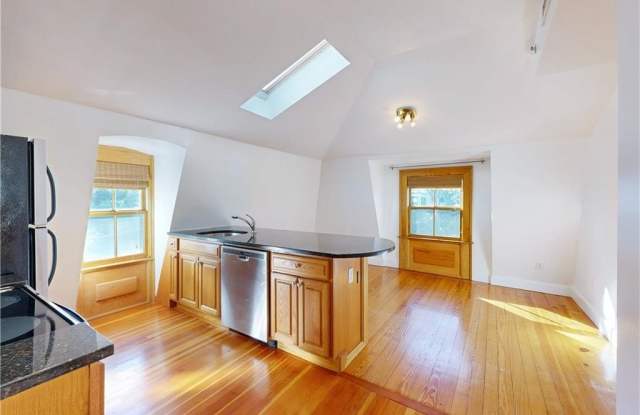 54 Halsey Street unit: 6