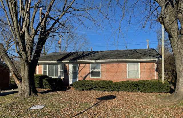 Nice 3 BR House in South Lexington! W/D Hookups, Off-Street Parking, Pets Ok!