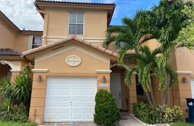 11501 NW 77th St - 11501 Northwest 77th Street, Doral, FL 33178