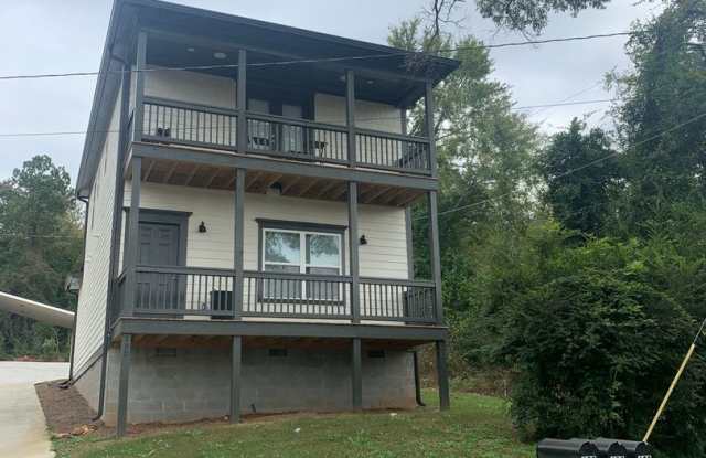 Fall 2026 Pre-Lease @ Marlin St.!