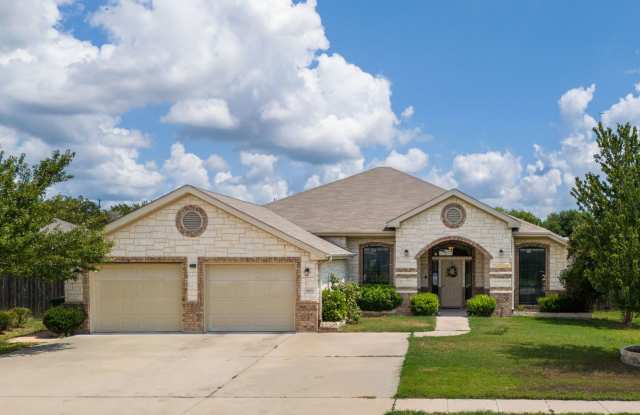 Photo of 1808 Bailey Dr