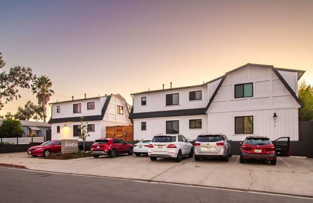 The Ranch: Newly renovated 1 bed in normal heights with in-unit washer/dryer! First Month Free!