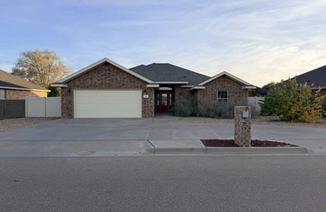 Photo of 426 East University Drive