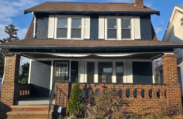 Photo of Single Family Home 3 beds 2 bath Available Now!