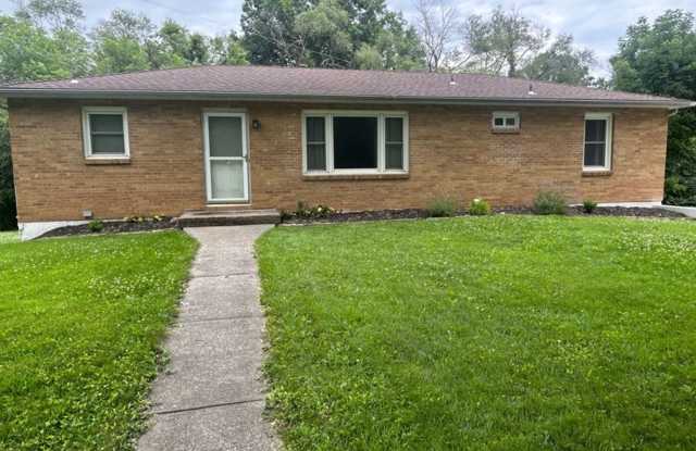 Photo of ASK about the MOVE IN SPECIAL! NO DEPOSIT! ! Beautiful 4 Bedroom Home in North KC