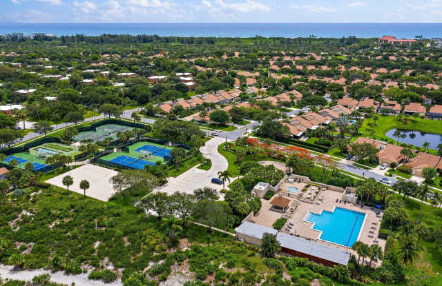 125 Harbourside Circle